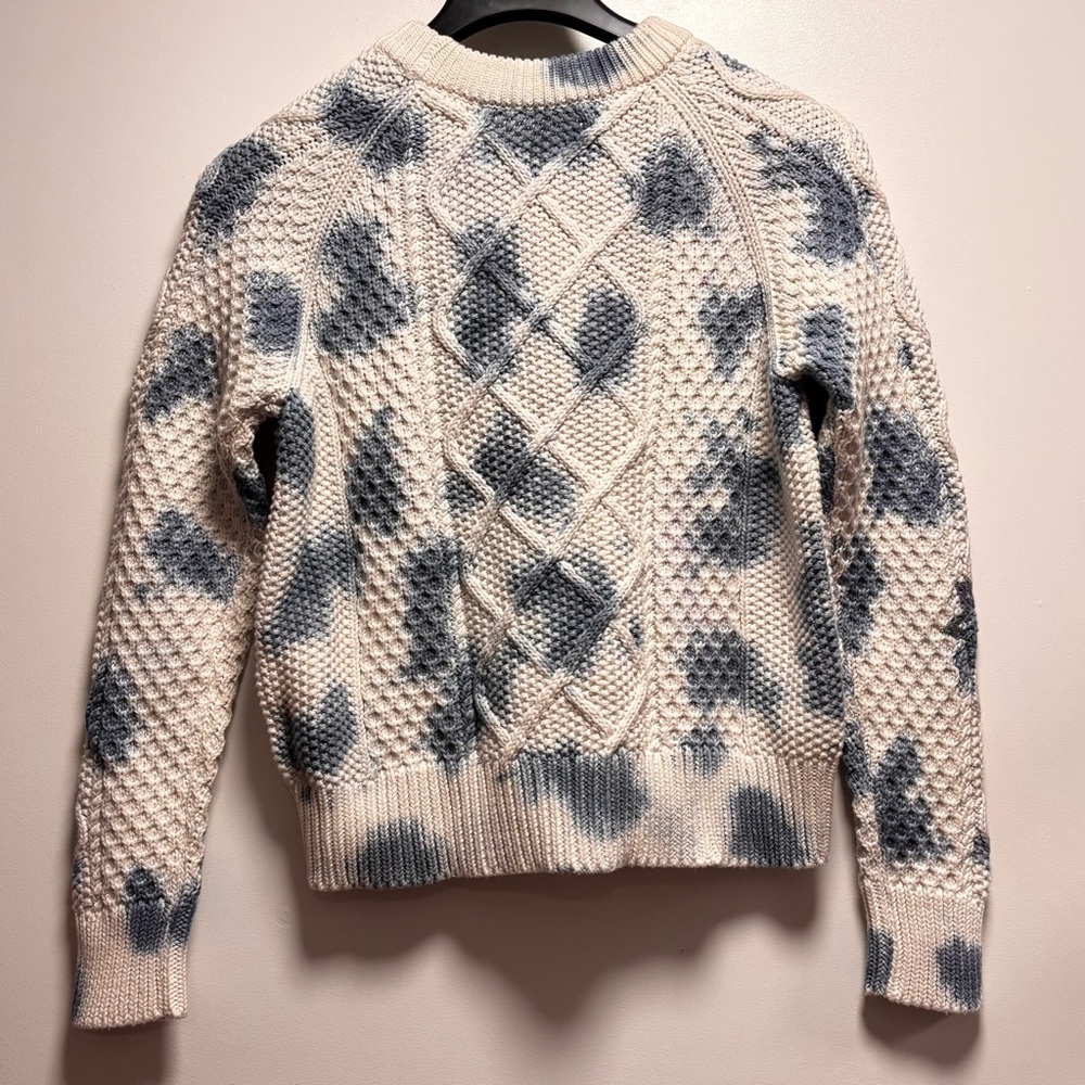 NWT Anthropologie Pilcro Blue White Floral Embroidered Cable Knit Sweater M - Picture 5 of 9